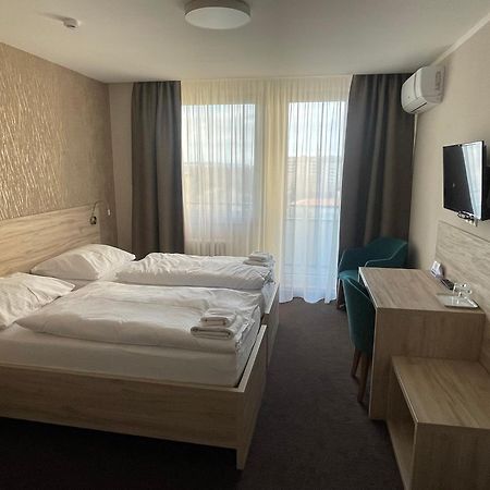 Hotel Spectrum Trnava Dış mekan fotoğraf