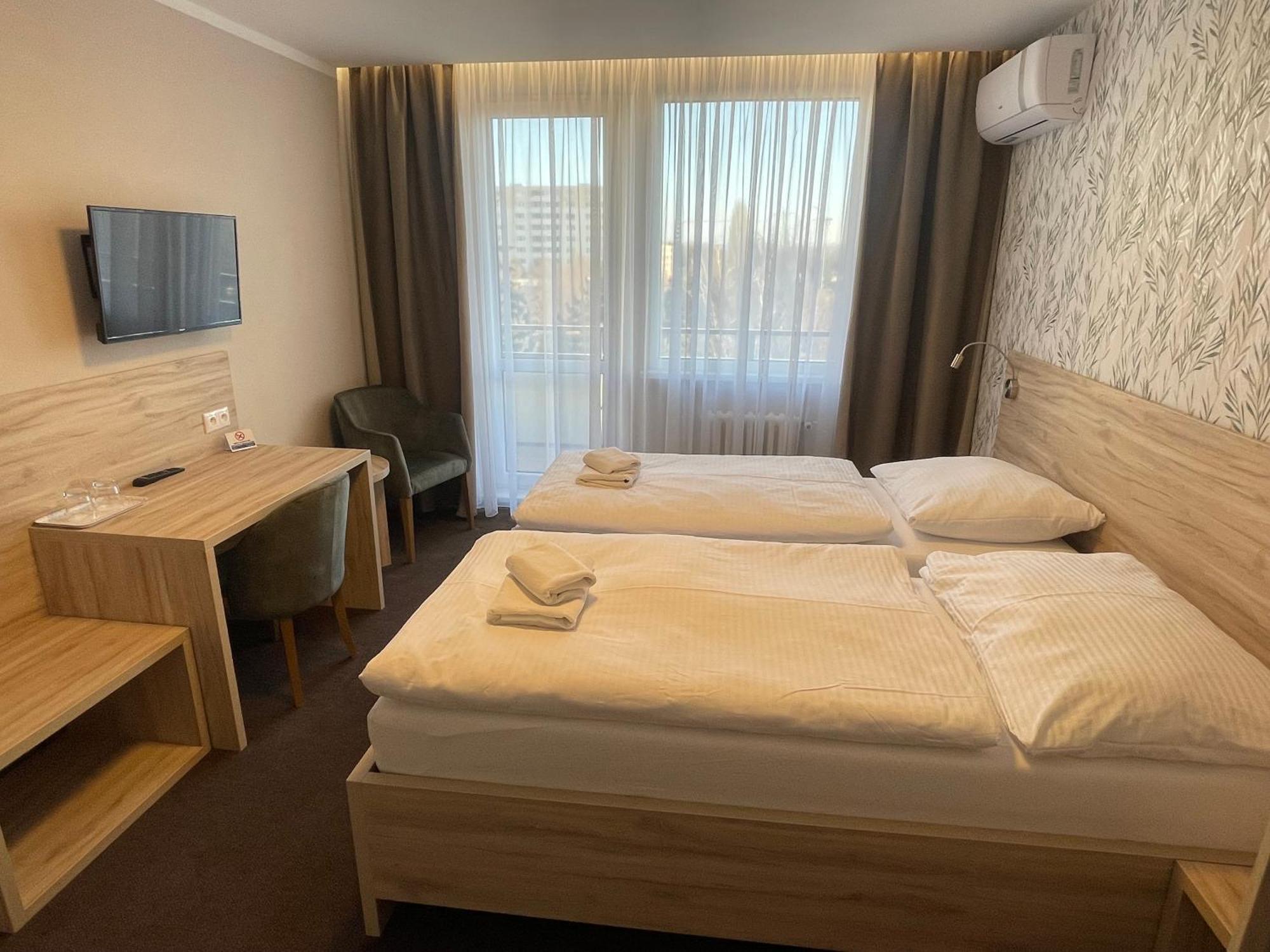 Hotel Spectrum Trnava Dış mekan fotoğraf