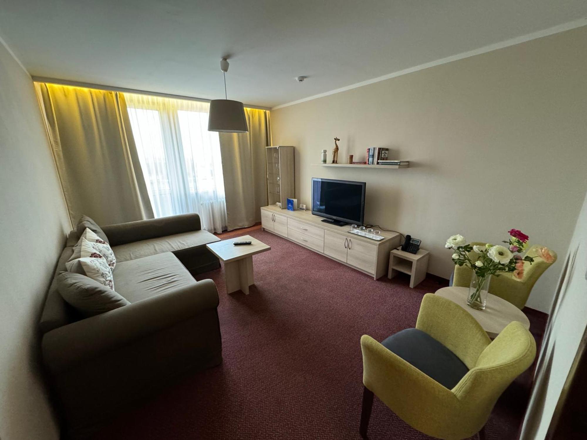Hotel Spectrum Trnava Dış mekan fotoğraf